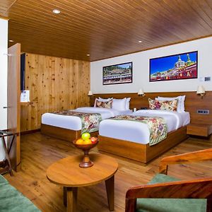 Luxury Triple Room